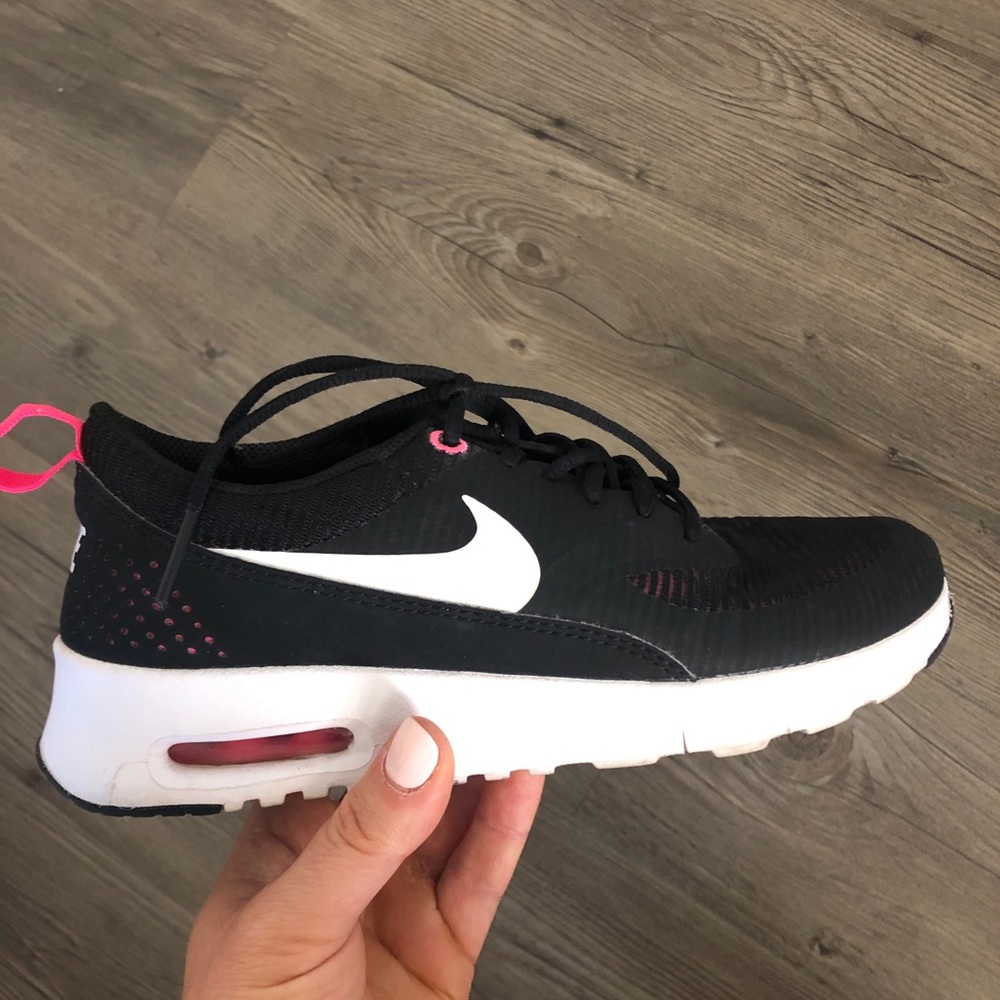 Barely Worn Nike Thea Size 5